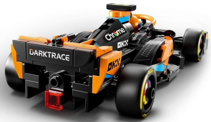 LEGO Speed Champions 2023 - McLaren Formula 1 Race Car - 76919 - Image 4