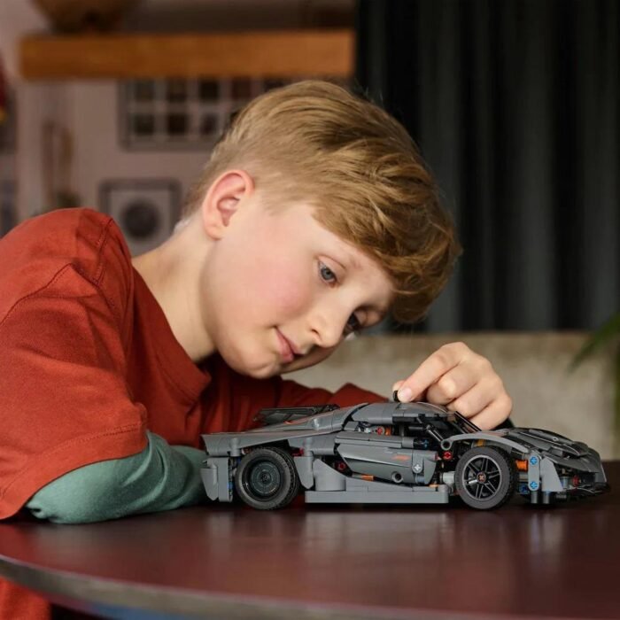 LEGO Technic - Koenigsegg Jesko Absolut Grey Hypercar, 42173 - Image 5