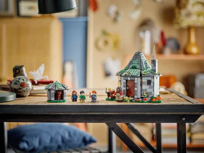LEGO Harry Potter - Hagrid Hut: An Unexpected Visit - 76428 - Image 4