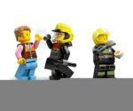 LEGO City - 4x4 Fire Truck with Rescue Boat - 60412 - Image 3