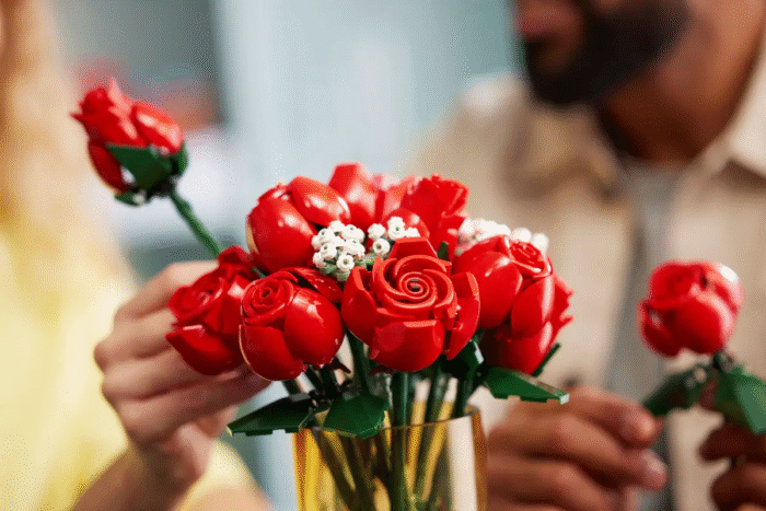 LEGO Botanical - Bouquet of Roses, 10328 - Image 5