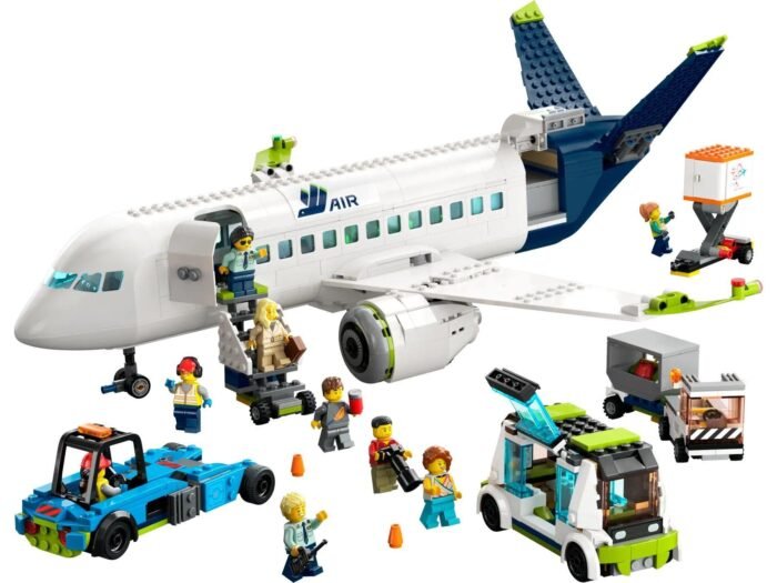 LEGO City - Passenger Airplane - 60367 - Image 3
