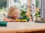 LEGO Technic - John Deere 9700 Forage Harvester - 42168 - Image 6