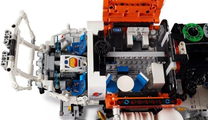 LEGO Technic - Mars Crew Exploration - 42180 - Image 6