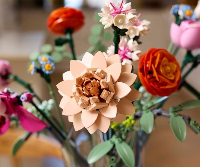 LEGO  Botanicals - Beautiful Pink Flower Bouquet , 10342 - Image 7