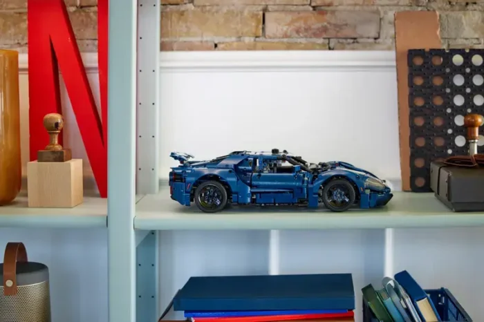 LEGO Technic - Ford GT 2022, 42154 - Image 8