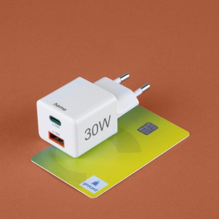 HAMA Бързо мини Gan зарядно, 30 W, 1x USB-C, 1x USB-A, PD, бял - Image 10